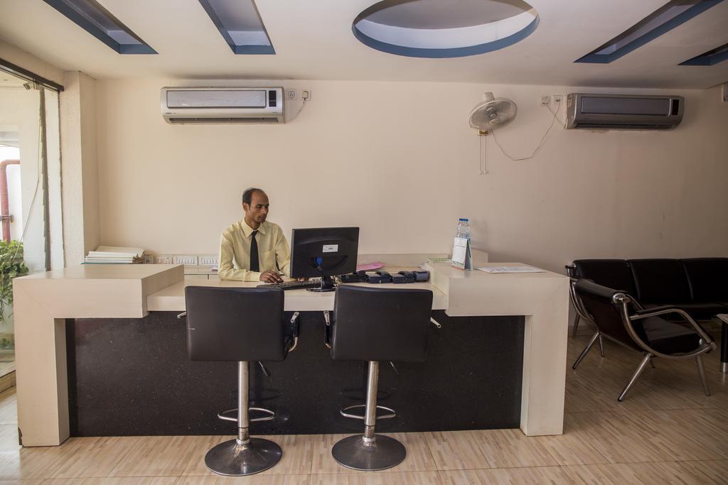 Oyo 1359 Hotel Best Inn Bhubaneswar Dış mekan fotoğraf