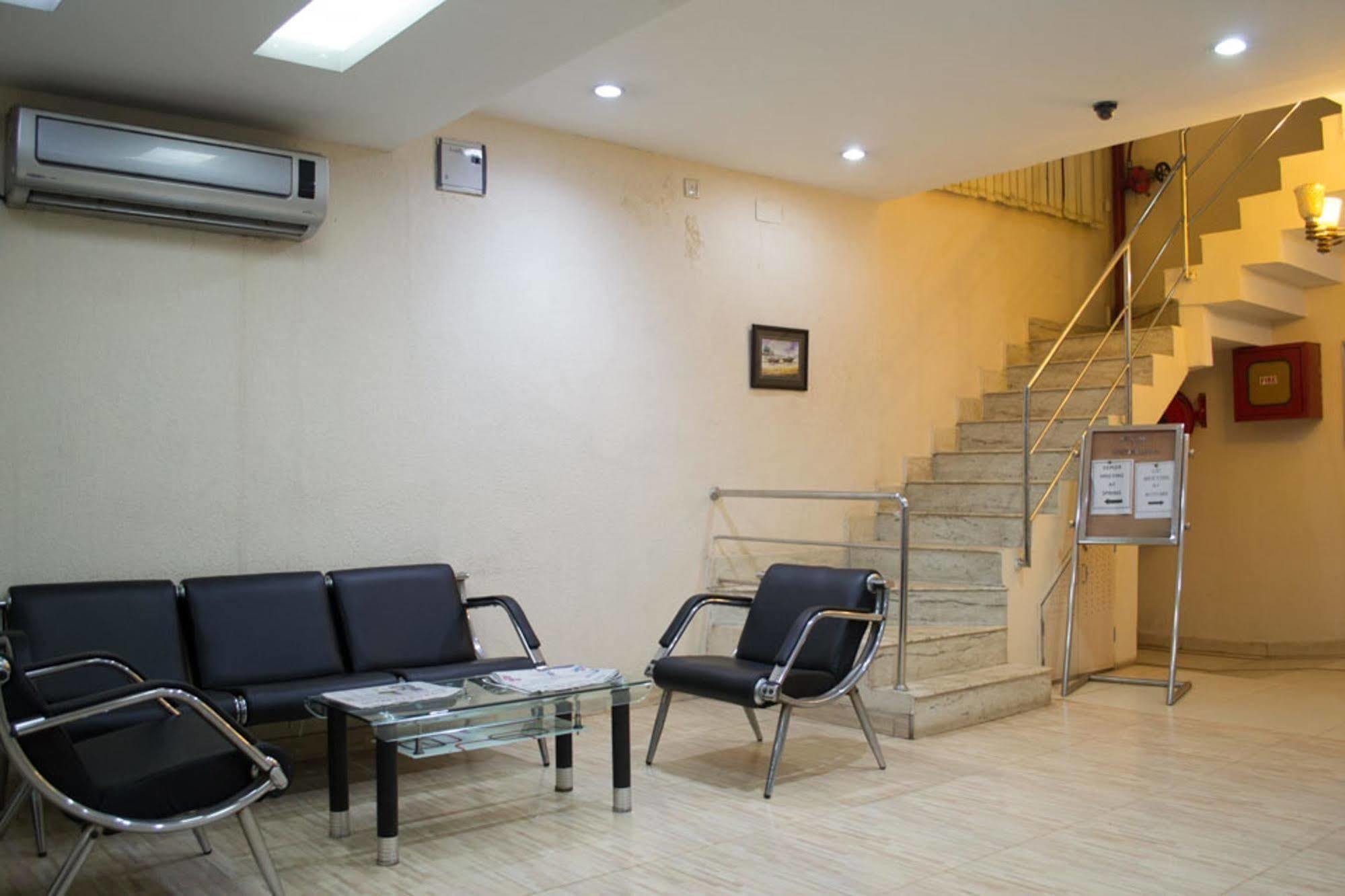 Oyo 1359 Hotel Best Inn Bhubaneswar Dış mekan fotoğraf