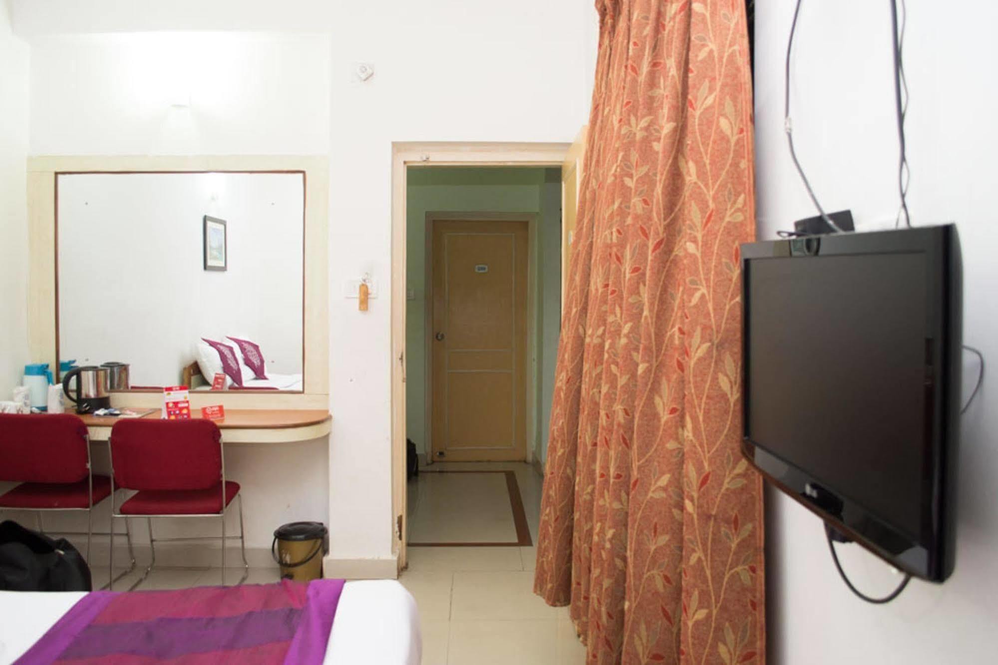 Oyo 1359 Hotel Best Inn Bhubaneswar Dış mekan fotoğraf