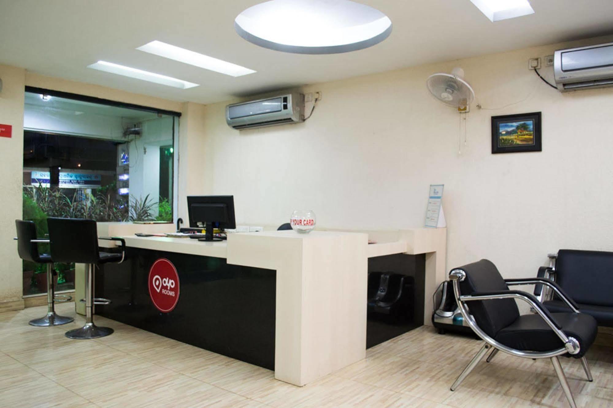 Oyo 1359 Hotel Best Inn Bhubaneswar Dış mekan fotoğraf