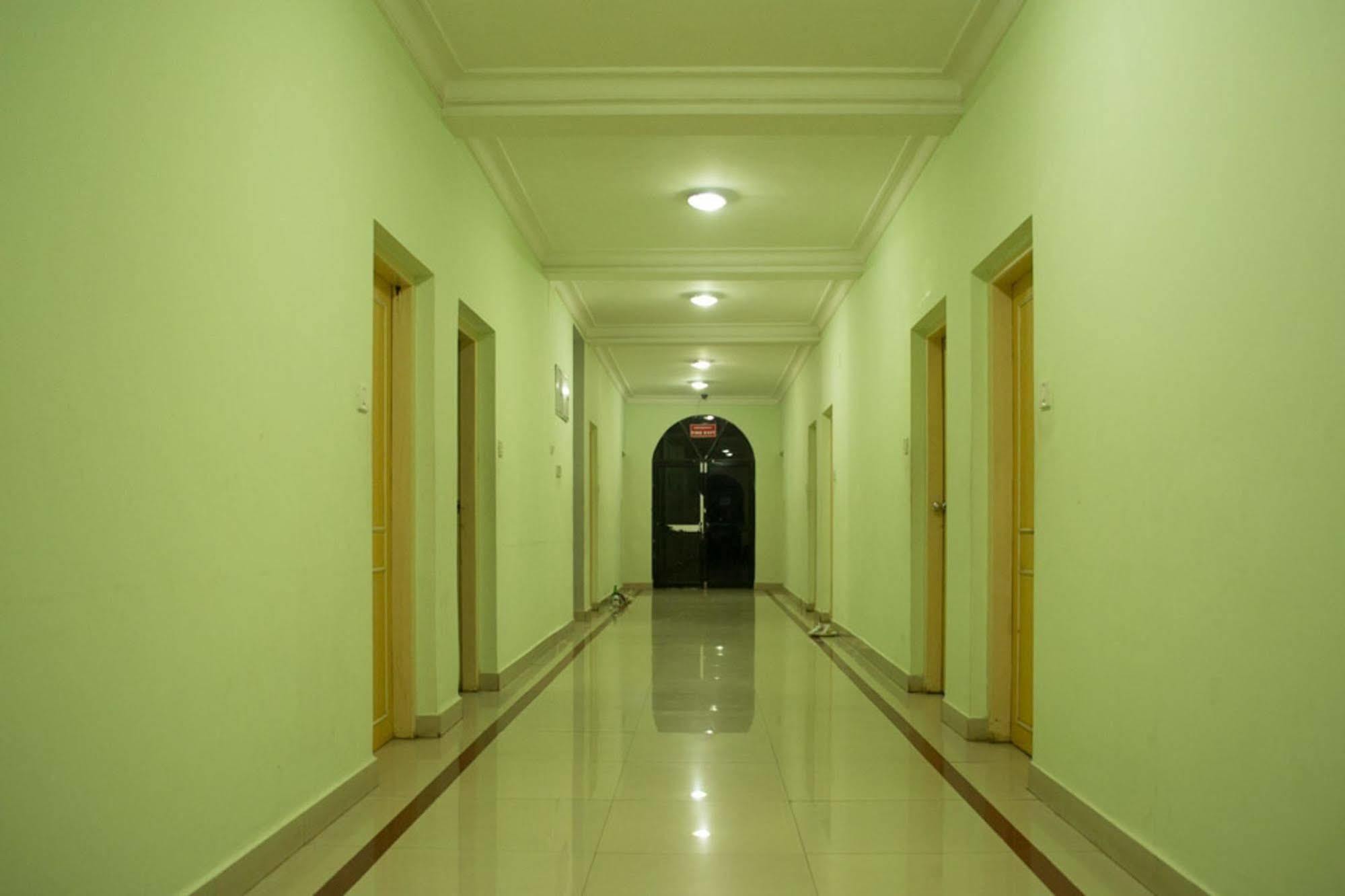 Oyo 1359 Hotel Best Inn Bhubaneswar Dış mekan fotoğraf